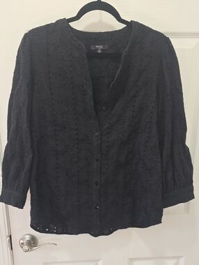 NYDJ Black Eyelet Embroidered Button-Down Top
